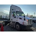 FREIGHTLINER CASCADIA 113 Vehicle For Sale thumbnail 3