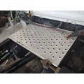 FREIGHTLINER CASCADIA 125 2018UP DECK (CATWALK) STEP thumbnail 1