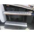 FREIGHTLINER CASCADIA 125 BATTERY BOX thumbnail 1