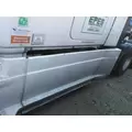 FREIGHTLINER CASCADIA 125 CAB SKIRTSIDE FAIRING thumbnail 1