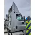 FREIGHTLINER CASCADIA 125 CAB thumbnail 1