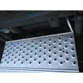 FREIGHTLINER CASCADIA 125 DECK (CATWALK) STEP thumbnail 1