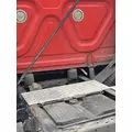 FREIGHTLINER CASCADIA 125 DECK (CATWALK) STEP thumbnail 1