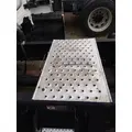 FREIGHTLINER CASCADIA 125 DECK (CATWALK) STEP thumbnail 1