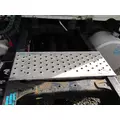FREIGHTLINER CASCADIA 125 DECK (CATWALK) STEP thumbnail 1