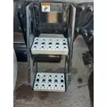FREIGHTLINER CASCADIA 125 FRAME STEP thumbnail 1