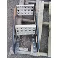 FREIGHTLINER CASCADIA 125 FRAME STEP thumbnail 2