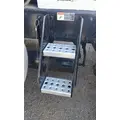 FREIGHTLINER CASCADIA 125 FRAME STEP thumbnail 1