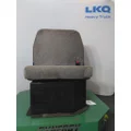 FREIGHTLINER CASCADIA 125 SEAT, FRONT thumbnail 1