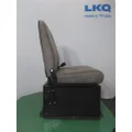 FREIGHTLINER CASCADIA 125 SEAT, FRONT thumbnail 6