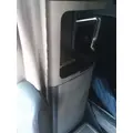 FREIGHTLINER CASCADIA 125 SLEEPER CLOSET thumbnail 2