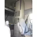 FREIGHTLINER CASCADIA 125 SLEEPER CLOSET thumbnail 1