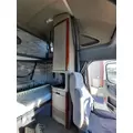 FREIGHTLINER CASCADIA 125 SLEEPER CLOSET thumbnail 1