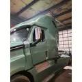 FREIGHTLINER CASCADIA 126 CAB thumbnail 4