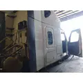 FREIGHTLINER CASCADIA 126 CAB thumbnail 3