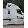 FREIGHTLINER CASCADIA 126 CAB thumbnail 1