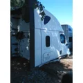 FREIGHTLINER CASCADIA 126 CAB thumbnail 4
