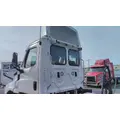 FREIGHTLINER CASCADIA 126 CAB thumbnail 2