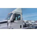 FREIGHTLINER CASCADIA 126 CAB thumbnail 3