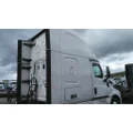 FREIGHTLINER CASCADIA 126 CAB thumbnail 4