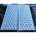 FREIGHTLINER CASCADIA 126 DECK (CATWALK) STEP thumbnail 1
