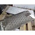 FREIGHTLINER CASCADIA 126 DECK (CATWALK) STEP thumbnail 2