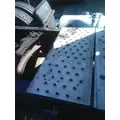 FREIGHTLINER CASCADIA 126 DECK (CATWALK) STEP thumbnail 1