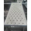 FREIGHTLINER CASCADIA 126 DECK (CATWALK) STEP thumbnail 1