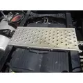 FREIGHTLINER CASCADIA 126 DECK (CATWALK) STEP thumbnail 1