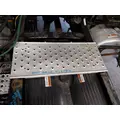 FREIGHTLINER CASCADIA 126 DECK (CATWALK) STEP thumbnail 1