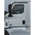 FREIGHTLINER CASCADIA 126 DOOR ASSEMBLY, FRONT thumbnail 1