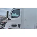 FREIGHTLINER CASCADIA 126 DOOR ASSEMBLY, FRONT thumbnail 1
