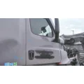 FREIGHTLINER CASCADIA 126 DOOR ASSEMBLY, FRONT thumbnail 1