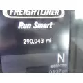 FREIGHTLINER CASCADIA 126 GAUGE CLUSTER thumbnail 2