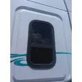 FREIGHTLINER CASCADIA 126 GLASS, SLEEPER thumbnail 1