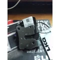 FREIGHTLINER CASCADIA 126 LATCHLOCKLEVER thumbnail 3