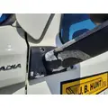 FREIGHTLINER CASCADIA 126 MIRROR ASSEMBLY CABDOOR thumbnail 3