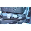 FREIGHTLINER CASCADIA 126 SEAT, FRONT thumbnail 4