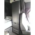 FREIGHTLINER CASCADIA 126 SLEEPER CLOSET thumbnail 1