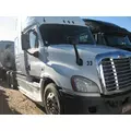 FREIGHTLINER CASCADIA Hood thumbnail 2