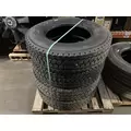 FREIGHTLINER CENTURY CLASS 120 Tires thumbnail 1