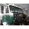 FREIGHTLINER COLUMBIA 112 CAB thumbnail 3