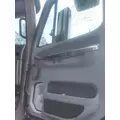 FREIGHTLINER COLUMBIA 120 2001-2011 DOOR ASSEMBLY, FRONT thumbnail 2