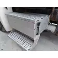 FREIGHTLINER COLUMBIA 120 BATTERY BOX thumbnail 1
