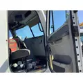 FREIGHTLINER COLUMBIA 120 Cab thumbnail 2