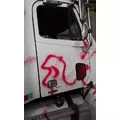 FREIGHTLINER COLUMBIA 120 DOOR ASSEMBLY, FRONT thumbnail 3