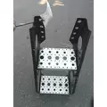 FREIGHTLINER COLUMBIA 120 FRAME STEP thumbnail 2