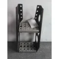 FREIGHTLINER COLUMBIA 120 FRAME STEP thumbnail 2