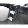 FREIGHTLINER COLUMBIA 120 FRAME STEP thumbnail 2