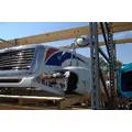 FREIGHTLINER COLUMBIA 120 Hood thumbnail 3
